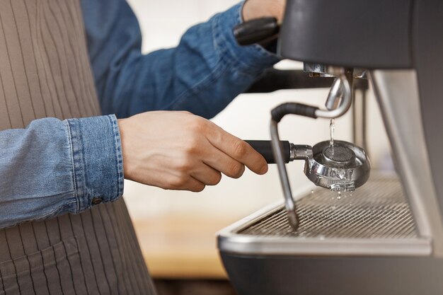 Jak prawidłowo dbać o urządzenia do uzdatniania wody – praktyczne porady